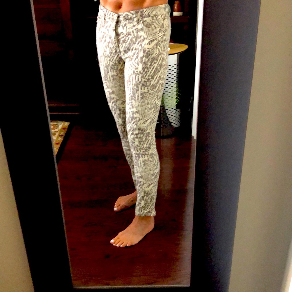 Stretchy summer jeans